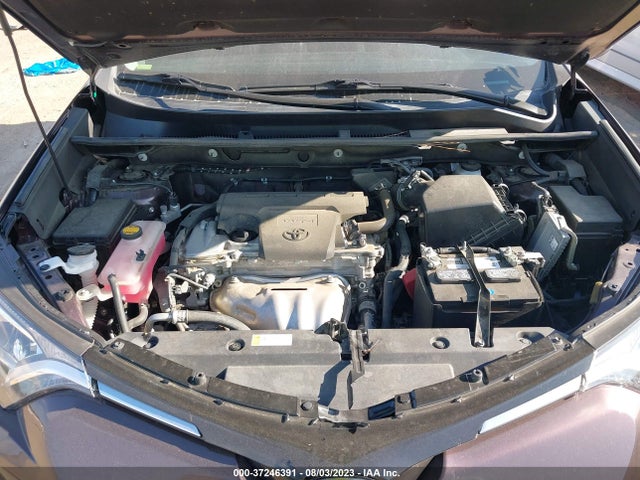 Toyota RAV4 LE 2018 2T3ZFREV0JW505094 Image 10