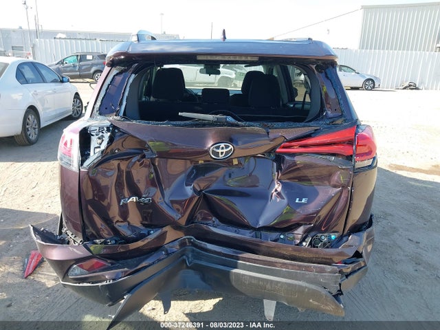 Toyota RAV4 LE 2018 2T3ZFREV0JW505094 Image 16