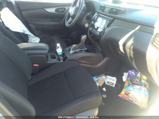JN1BJ1CP0KW233352 Nissan Rogue Sport S