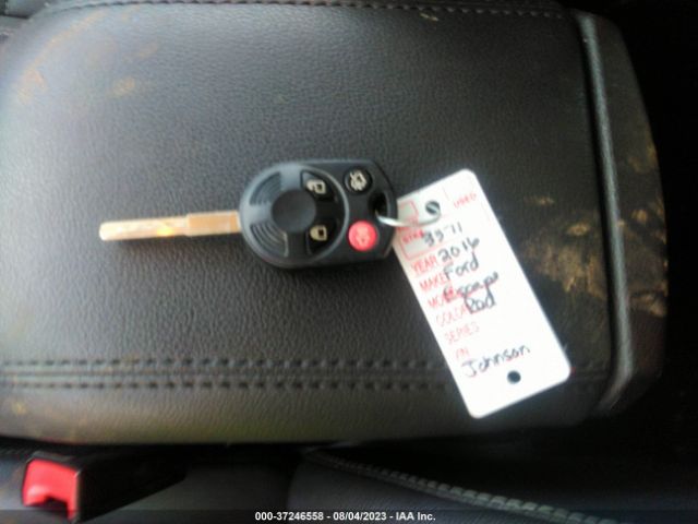 1FMCU0GX9GUB56430 Ford ESCAPE SE