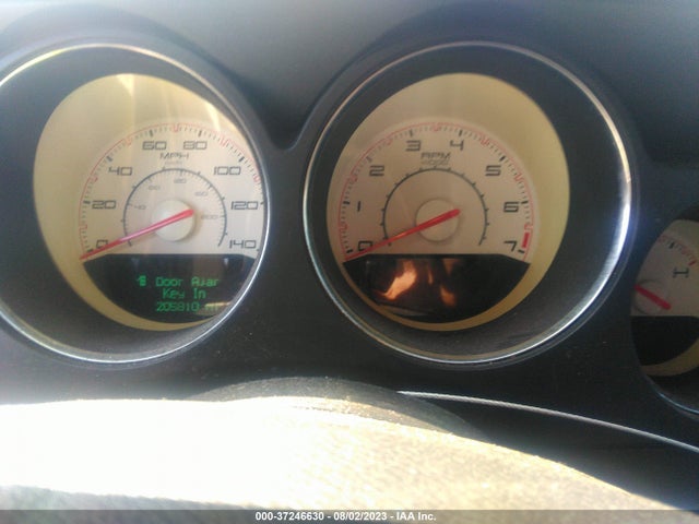 2013 DODGE CHALLENGER SXT VIN: 2C3CDYAG7DH581580