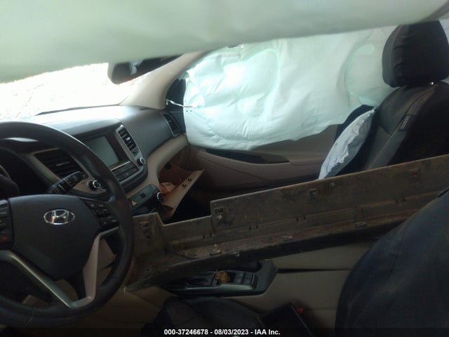 Hyundai Tucson Value 2018 KM8J33A29JU739368 Image 5