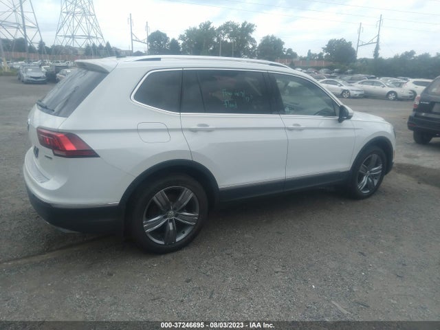 3VV2B7AX5LM095729 Volkswagen Tiguan Se/sel/se R-line Black