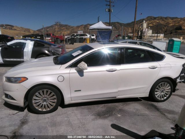 3FA6P0SU9ER212236 Ford Fusion Energi Titanium