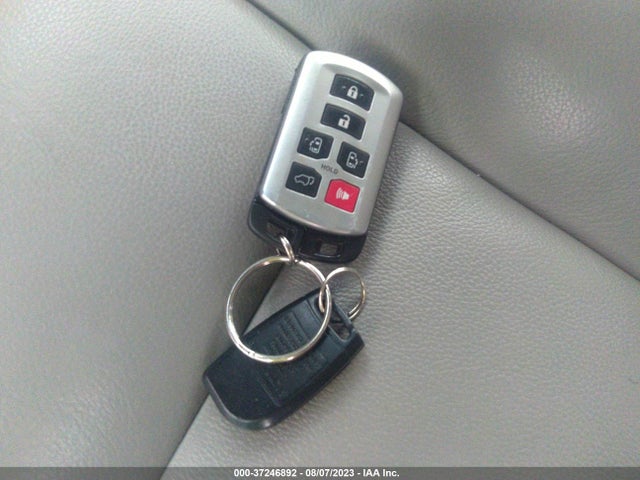 Toyota Sienna Xle Auto Access 2017 5TDYZ3DC1HS882206 Image 11