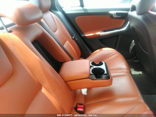 2016 VOLVO S60 T5 DRIVE-E PREMIER VIN: YV126MFK4G2394909