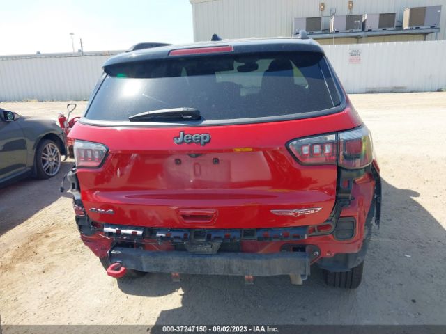 3C4NJDDB2KT765559 Jeep Compass Trailhawk