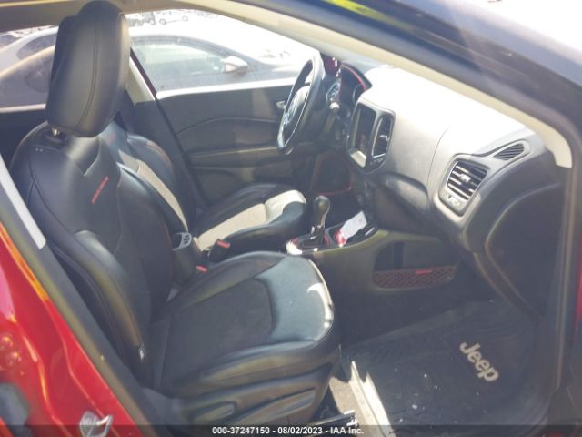 3C4NJDDB2KT765559 Jeep Compass Trailhawk