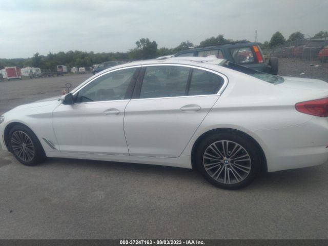 WBAJA7C55KWC77941 BMW 5 Series 530i Xdrive