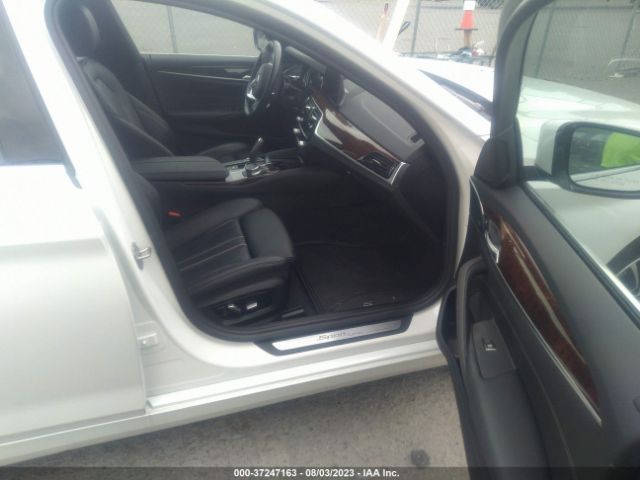 WBAJA7C55KWC77941 BMW 5 Series 530i Xdrive