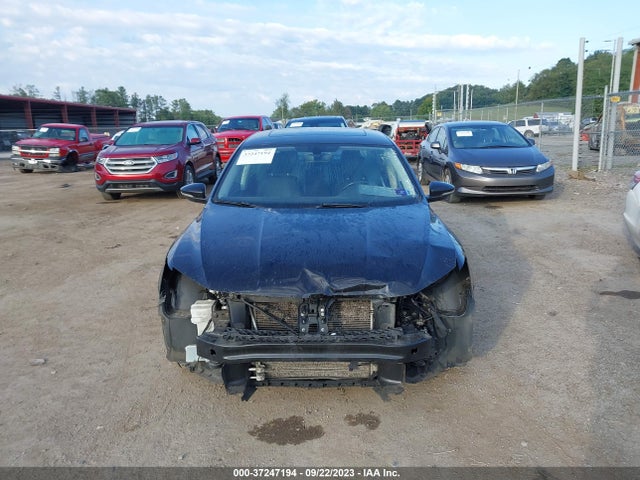 1VWBA7A36JC014392 Volkswagen Passat 2.0t Se