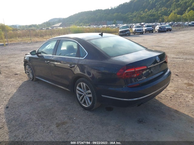 1VWBA7A36JC014392 Volkswagen Passat 2.0t Se
