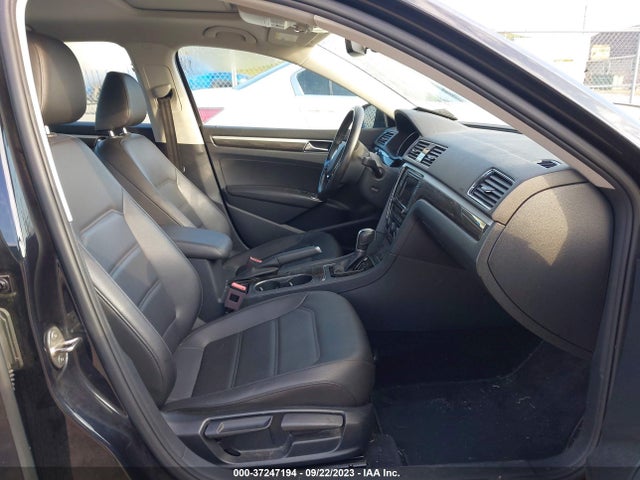 1VWBA7A36JC014392 Volkswagen Passat 2.0t Se