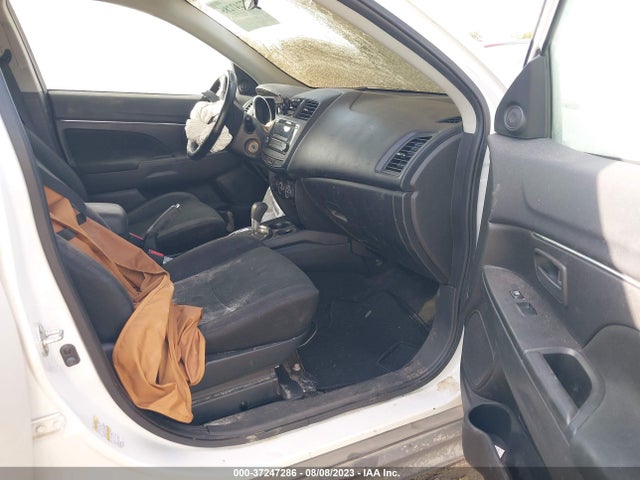 4A4AP3AUXFE033515 Mitsubishi Outlander Sport Es