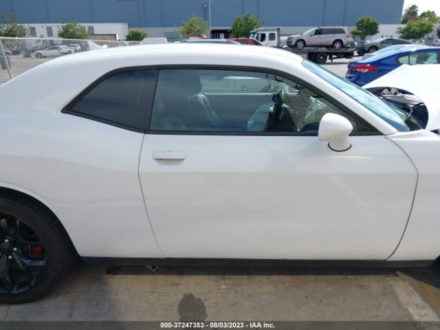 2C3CDZAG3GH217862 Dodge Challenger Sxt Plus