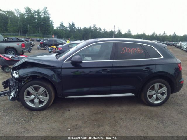 WA1BNAFY9J2041952 Audi Q5 Premium Plus