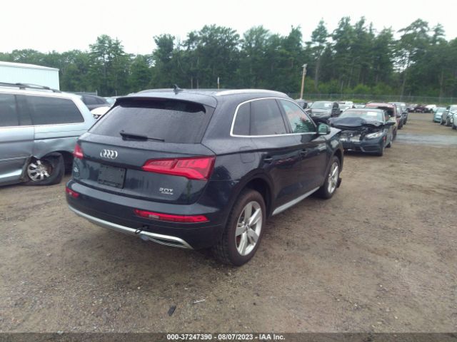 WA1BNAFY9J2041952 Audi Q5 Premium Plus