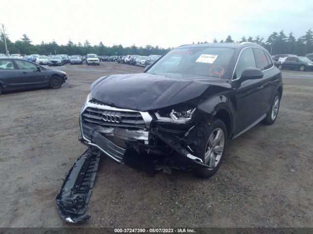 WA1BNAFY9J2041952 Audi Q5 Premium Plus