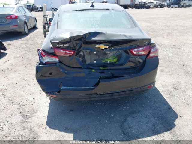 1G1ZD5ST9NF114687 Chevrolet Malibu Fwd Lt