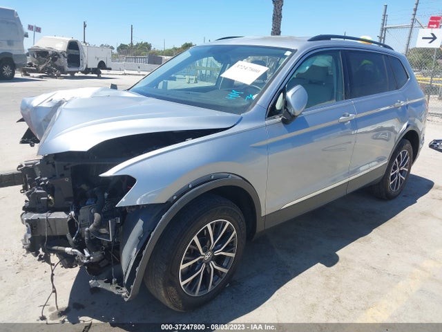 3VV3B7AX1LM074283 Volkswagen TIGUAN SE