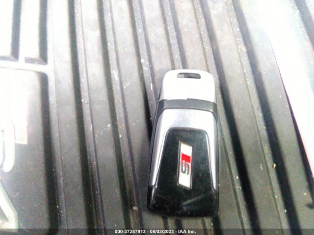 WAUB4AF49MA024095 Audi S4 Premium Plus