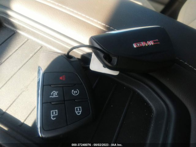 1GKS2FKD6NR363190 GMC Yukon Xl Sle