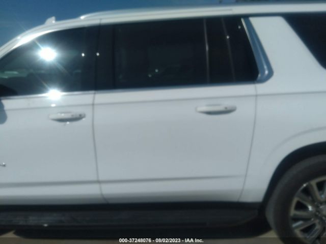 1GKS2FKD6NR363190 GMC Yukon Xl Sle