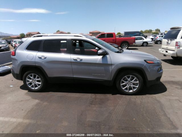 1C4PJLCS7HW574243 Jeep Cherokee Latitude