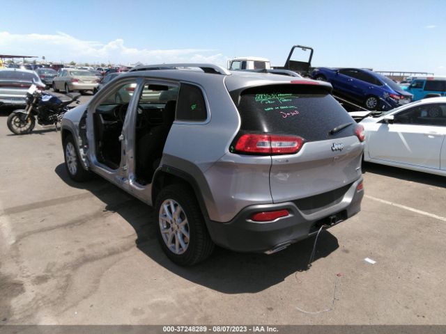 1C4PJLCS7HW574243 Jeep Cherokee Latitude