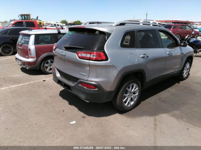 1C4PJLCS7HW574243 Jeep Cherokee Latitude