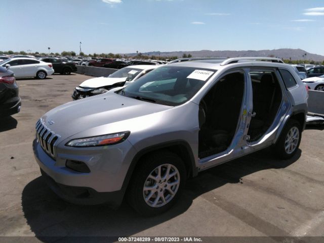 1C4PJLCS7HW574243 Jeep Cherokee Latitude