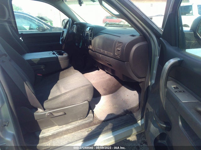 2011 GMC SIERRA 1500 SLE VIN: 3GTP2VE39BG260520