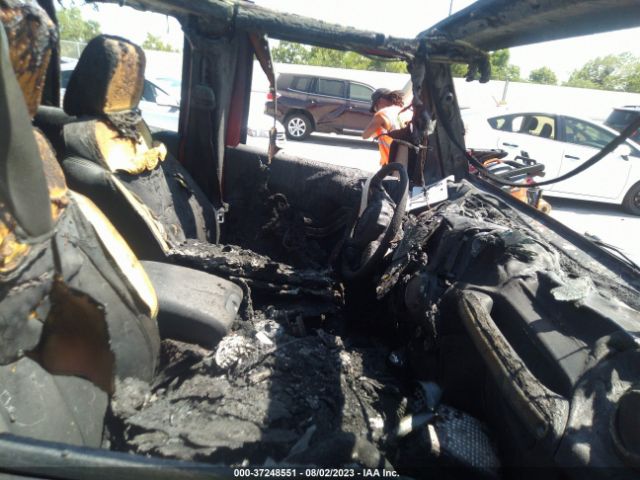 1C4BJWEG6EL103962 Jeep Wrangler Unlimited Sahara