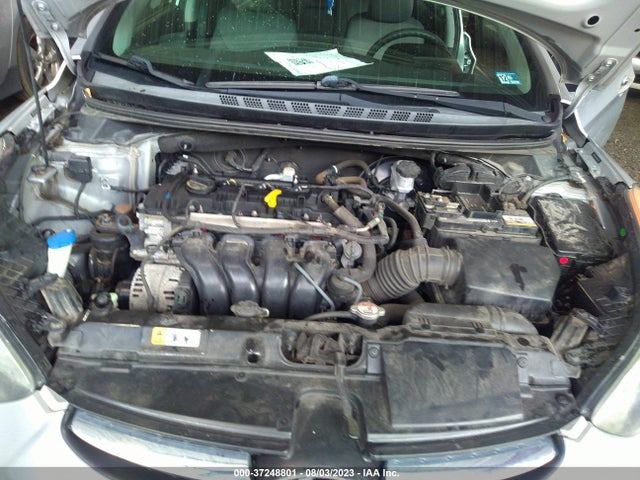 2013 HYUNDAI ELANTRA GLS VIN: 5NPDH4AE1DH427076