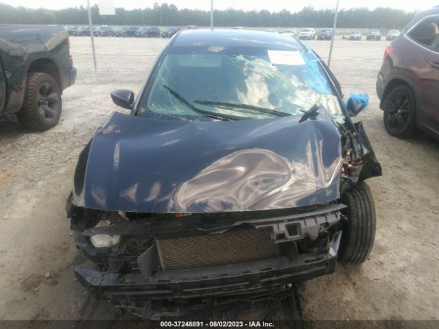 3KPFK4A7XJE268716 KIA FORTE LX