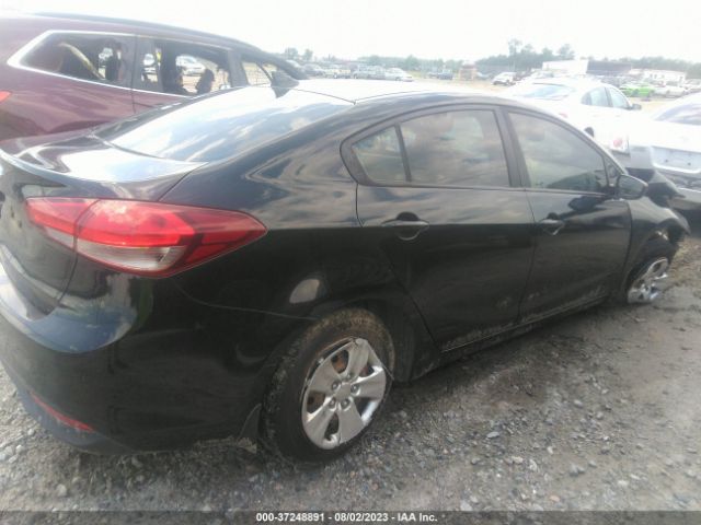 3KPFK4A7XJE268716 KIA FORTE LX