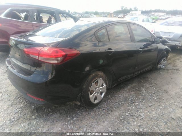 3KPFK4A7XJE268716 KIA FORTE LX