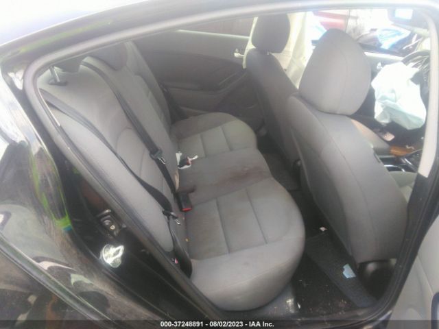 3KPFK4A7XJE268716 KIA FORTE LX