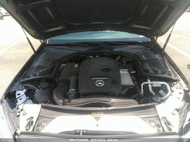 55SWF4JB8JU268960 Mercedes-Benz C-class C 300
