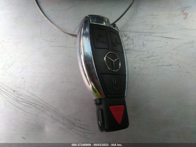 55SWF4JB8JU268960 Mercedes-Benz C-class C 300