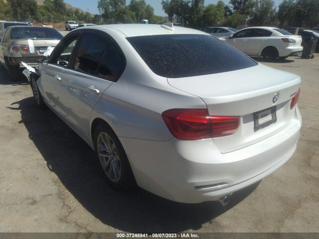WBA8A9C59JAH14071 BMW 3 Series 320i