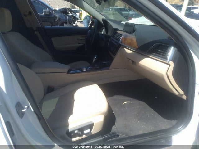 WBA8A9C59JAH14071 BMW 3 Series 320i