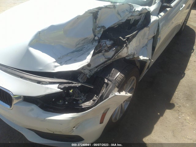 WBA8A9C59JAH14071 BMW 3 Series 320i