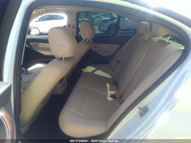 WBA8A9C59JAH14071 BMW 3 Series 320i