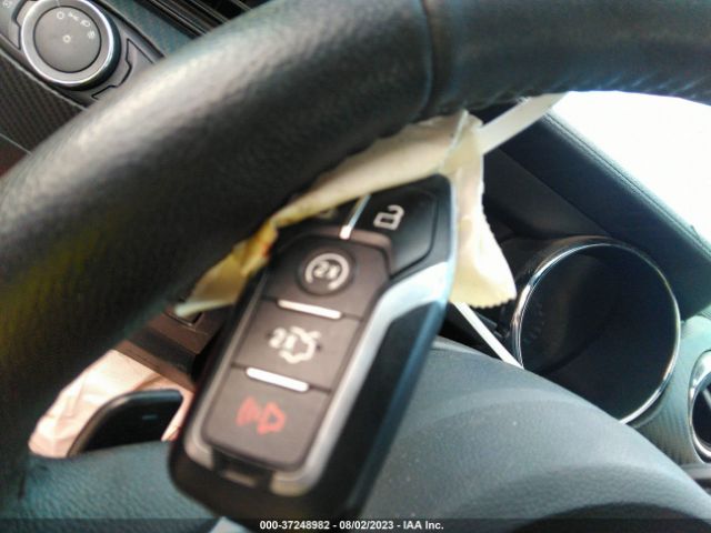1FA6P8AM8F5316558 Ford Mustang V6