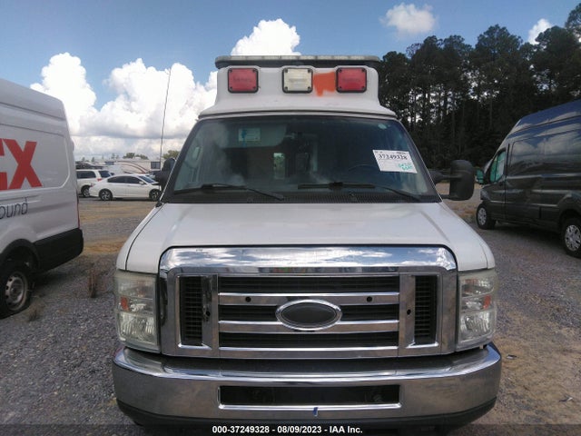 Ford Econoline Cargo Van Commercial/recreational 2014 1FDSS3EL6EDB15155 Image 3