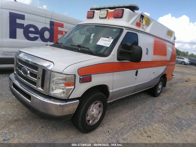 Ford Econoline Cargo Van Commercial/recreational 2014 1FDSS3EL6EDB15155 Image 2