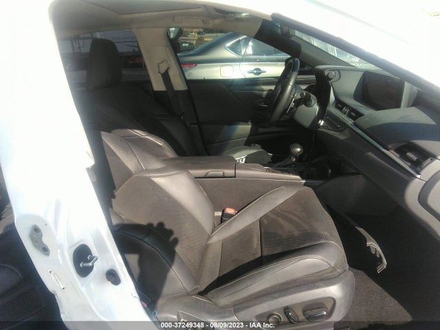58ADA1C10MU008093 Lexus Es Es 300h