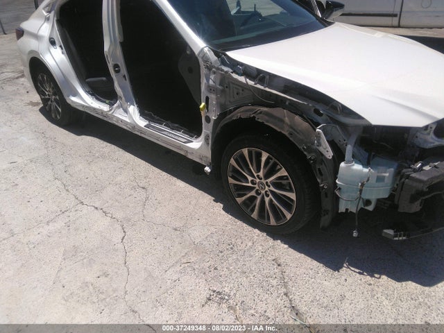 58ADA1C10MU008093 Lexus Es Es 300h
