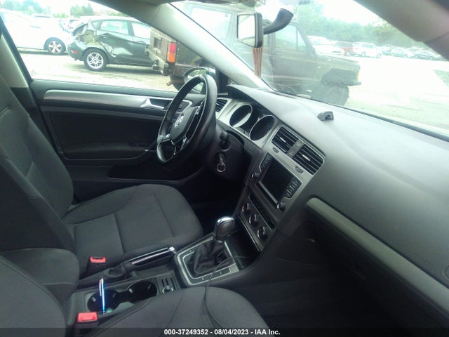 3VW217AU9HM077097 Volkswagen GOLF S